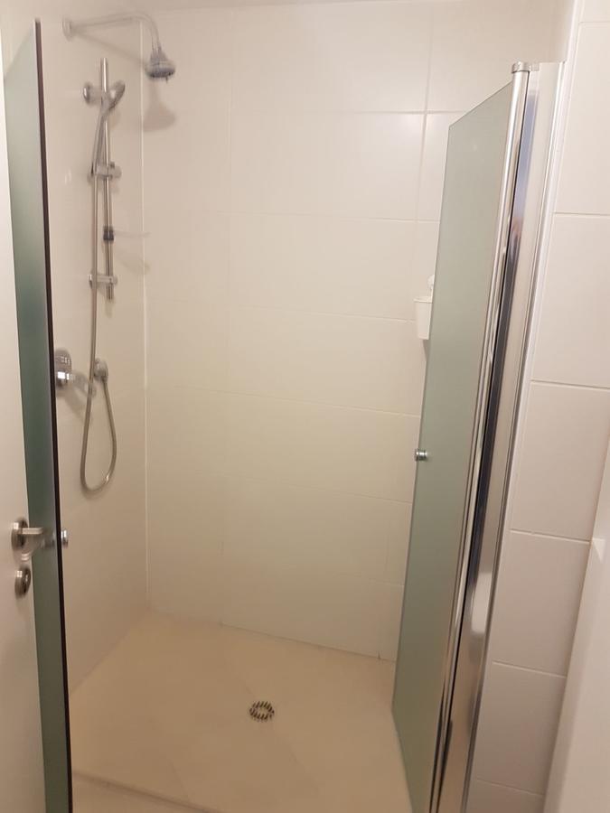 Private Bed/Bathroom In Netanya Bagian luar foto